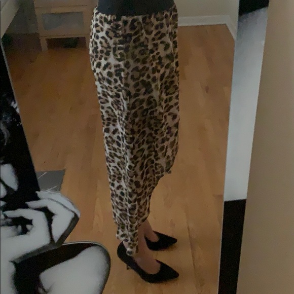 Guess | Leopard print high low skirt - Picture 3 of 5